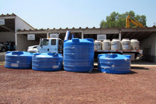 Cargar imagen en el visor de la galería, Cisterna Rotoplas 10000L / Con Equipo - FH Ferreterías