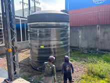 Cargar imagen en el visor de la galería, Entrega de tanque de almacenamiento Rotoplas colocado en sitio — FH Ferreterías, distribuidor autorizado
